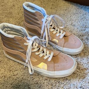 Women’s Rose gold high top Vans tennis shoes sz 8.5